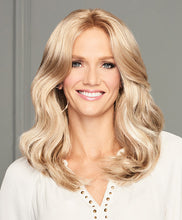 Load image into Gallery viewer, Centre of Attention in Dark Chestnut - Gabor