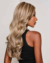 Load image into Gallery viewer, Model Mode - Raquel Welch Signature Collection