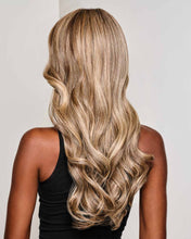 Load image into Gallery viewer, Model Mode - Raquel Welch Signature Collection