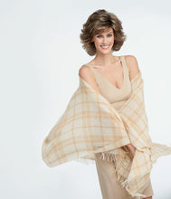 Load image into Gallery viewer, Breeze - Raquel Welch Signature Collection