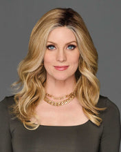 Load image into Gallery viewer, Top Billing Wavy 14" - Raquel Welch Transformations Collection