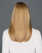 Load image into Gallery viewer, New Top Billing 18" - in Shaded Wheat, Raquel Welch Transformations Collection