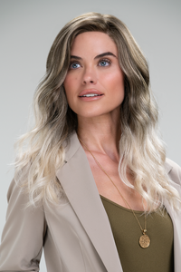Sarah in Solstice S18-60/102RO - Jon Renau