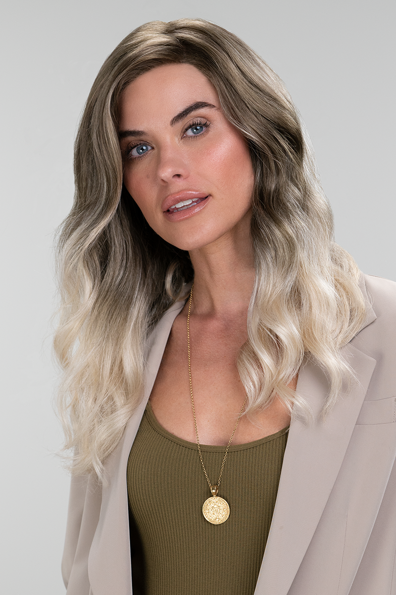 Sarah in Solstice S18-60/102RO - Jon Renau
