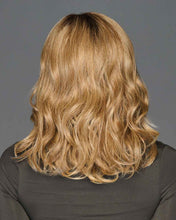 Load image into Gallery viewer, Top Billing Wavy 14&quot; - Raquel Welch Transformations Collection
